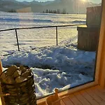 Na Gawlakach , Z Sauna I Widokiem Na Gory
